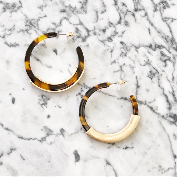 NWT•Erica Nikol tortoise Hoops - Picture 4 of 4